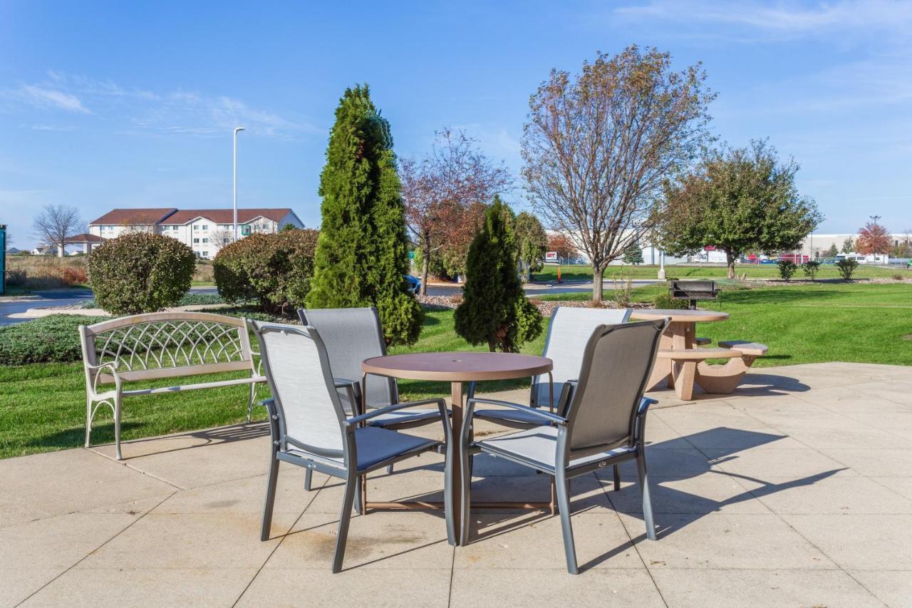 Holiday Inn Express Rockford-Loves Park By Ihg Eksteriør bilde