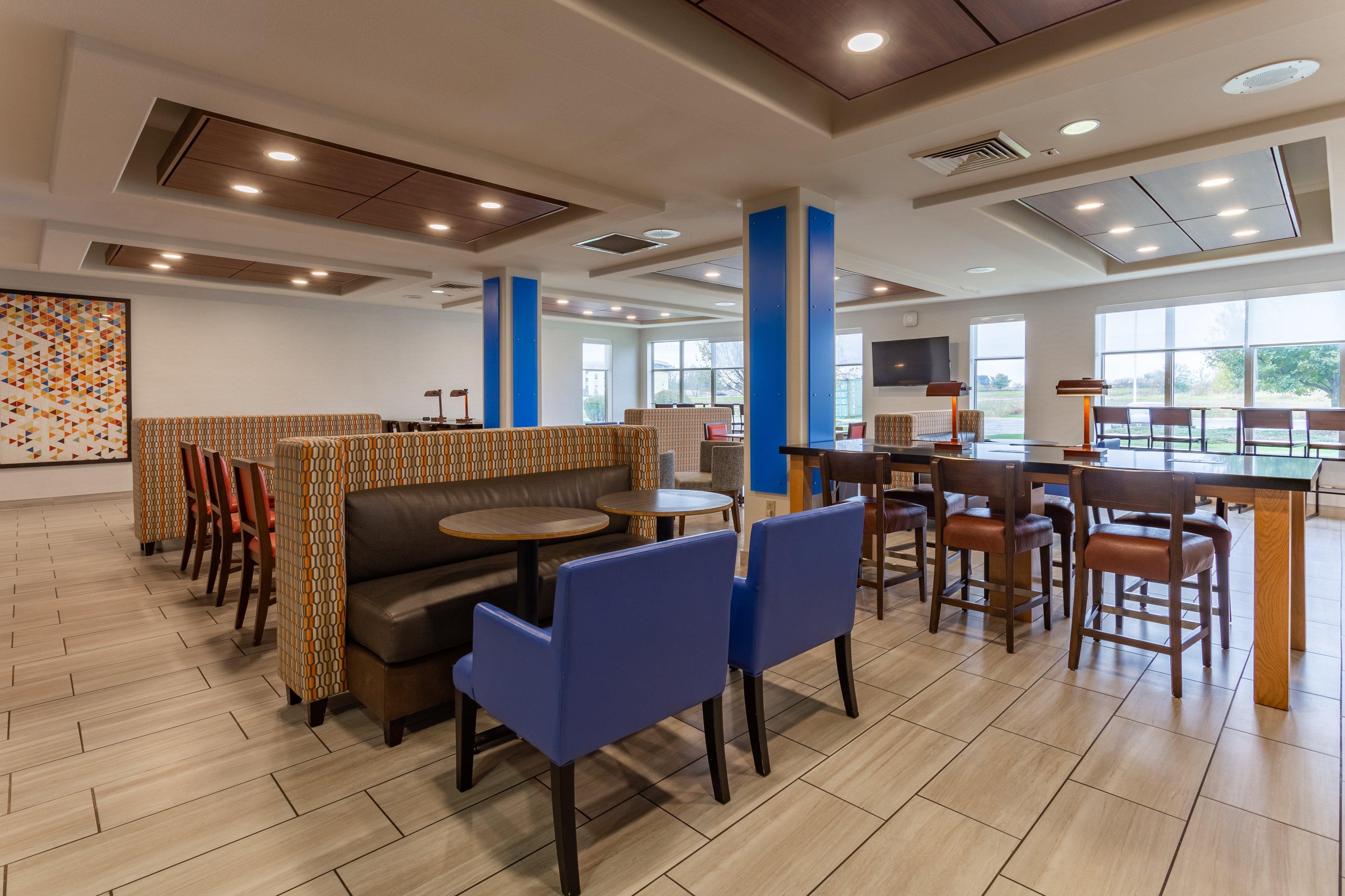 Holiday Inn Express Rockford-Loves Park By Ihg Eksteriør bilde