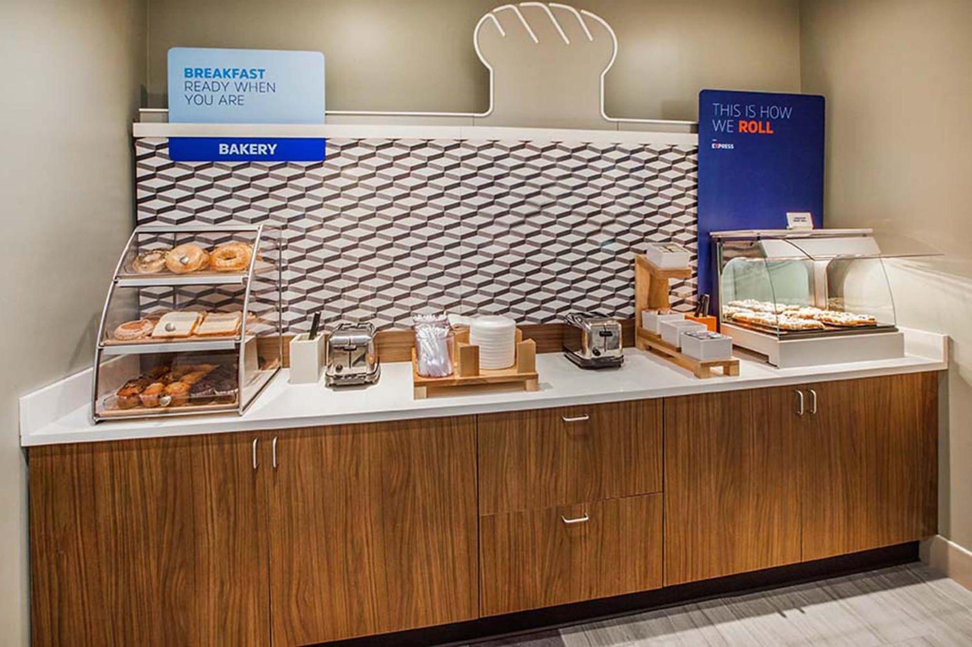 Holiday Inn Express Rockford-Loves Park By Ihg Eksteriør bilde
