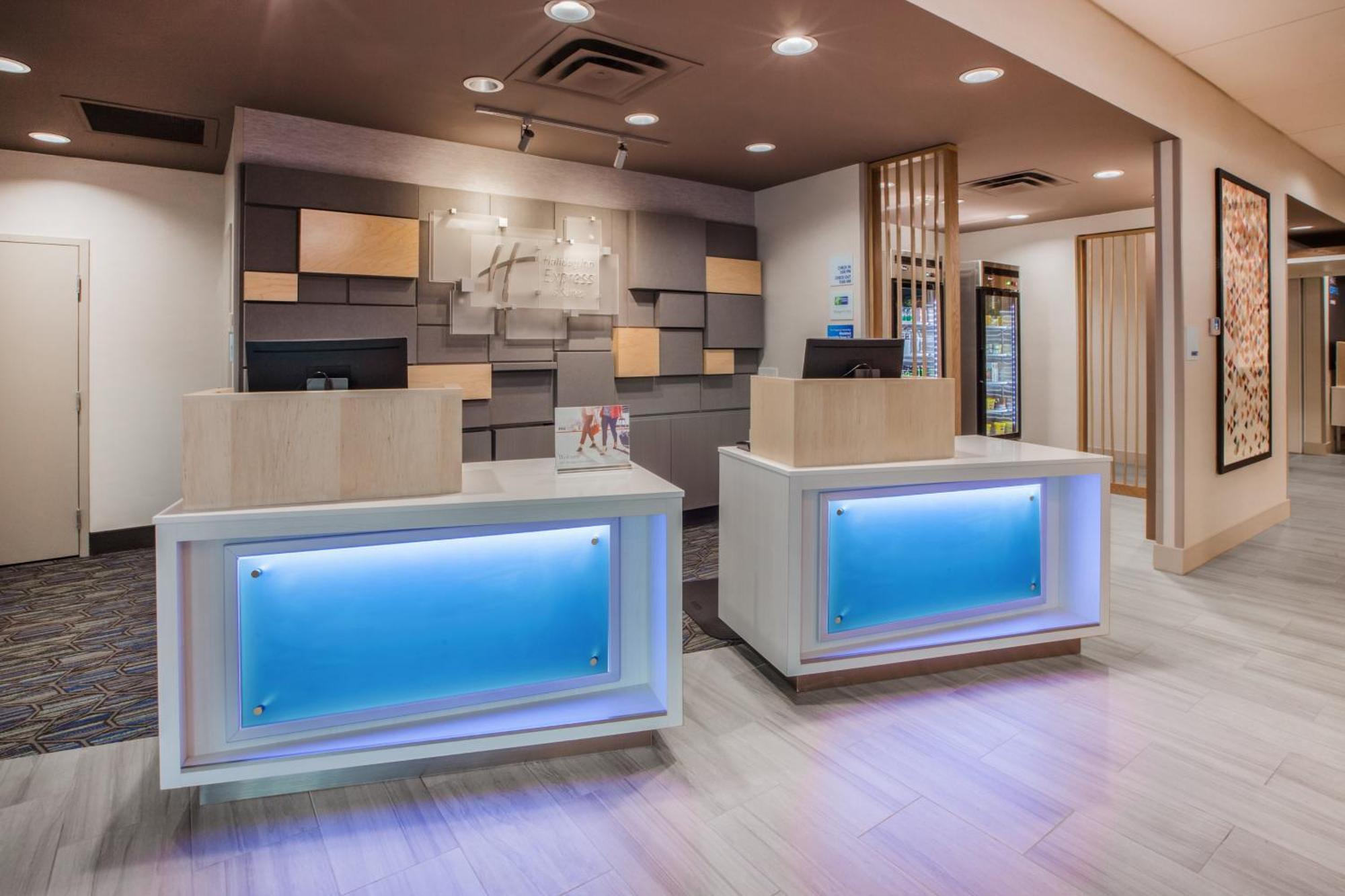 Holiday Inn Express Rockford-Loves Park By Ihg Eksteriør bilde
