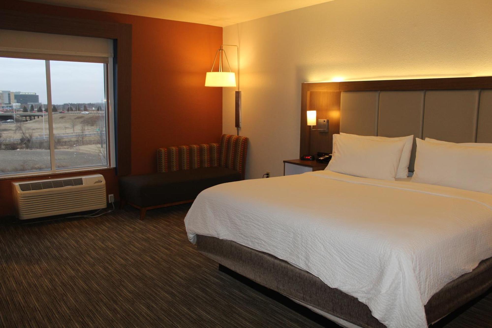 Holiday Inn Express Rockford-Loves Park By Ihg Eksteriør bilde